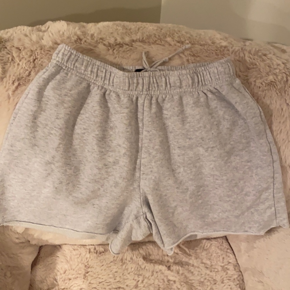 pacsun grey sweatshorts